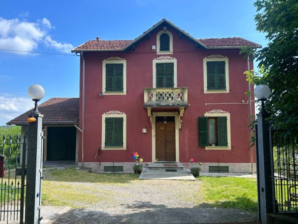casa indipendente in vendita a Serravalle Scrivia