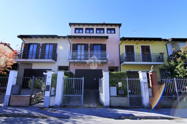 casa indipendente in vendita a Serravalle Scrivia