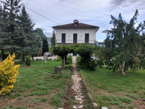 casa indipendente in vendita a Serravalle Scrivia