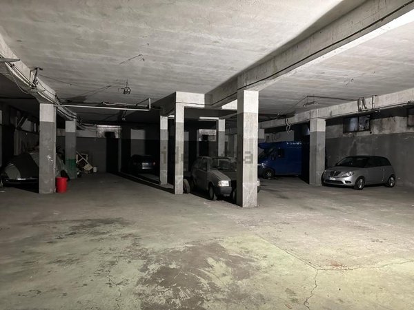 locale di sgombero in vendita a Serravalle Scrivia