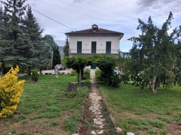 casa indipendente in vendita a Serravalle Scrivia