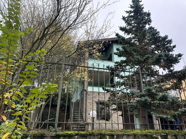 casa indipendente in vendita a Serravalle Scrivia