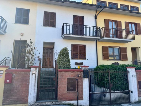 casa indipendente in vendita a Serravalle Scrivia