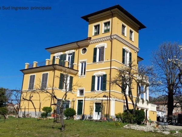 casa indipendente in vendita a Serravalle Scrivia