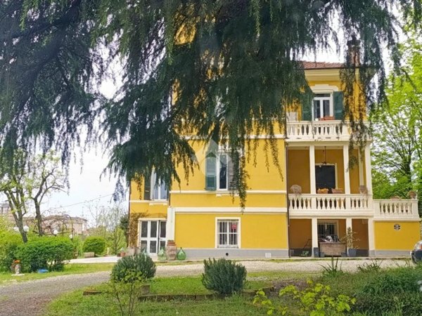 casa indipendente in vendita a Serravalle Scrivia