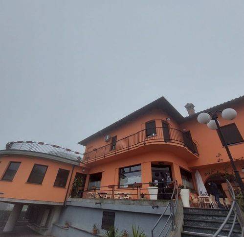 negozio in vendita a Serravalle Scrivia in zona Zerbe