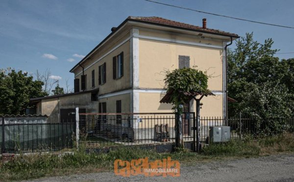 casa indipendente in vendita a Sezzadio