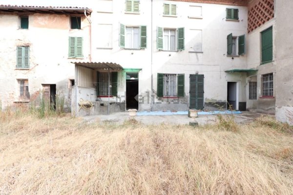 casa semindipendente in vendita a Sezzadio