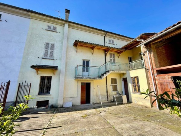 casa indipendente in vendita a Sezzadio
