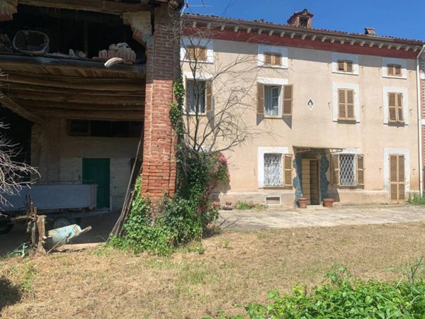 casa indipendente in vendita a Sezzadio