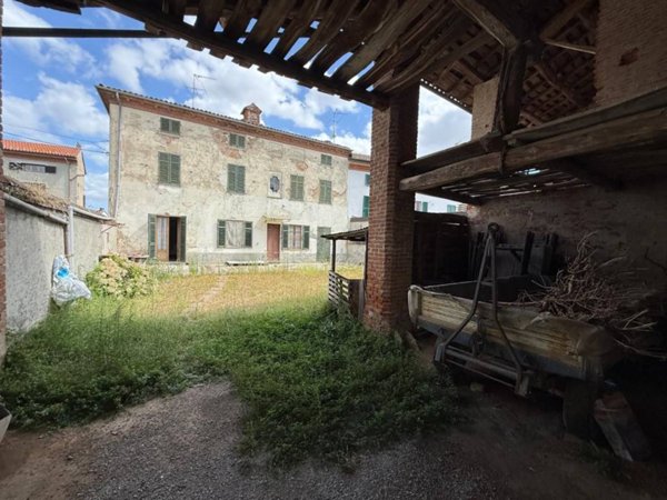 casa indipendente in vendita a Sezzadio