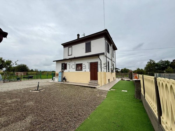casa indipendente in vendita a Sezzadio