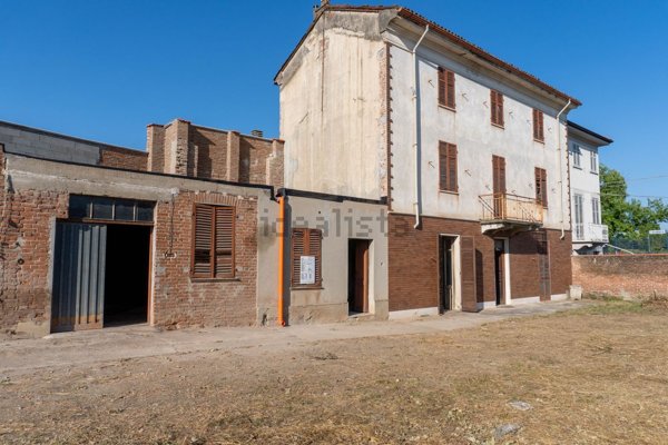 casa indipendente in vendita a Sezzadio