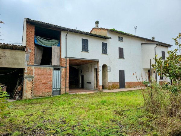 casa indipendente in vendita a Sezzadio