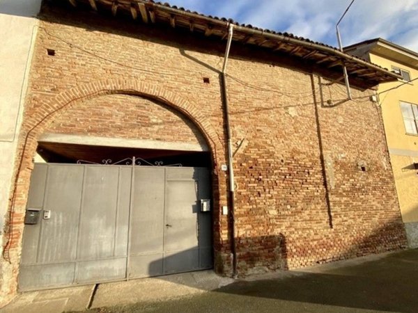 casa indipendente in vendita a Sezzadio