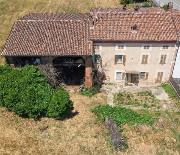 casa indipendente in vendita a Sezzadio in zona Boschi