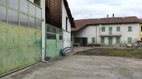 casa indipendente in vendita a Sezzadio