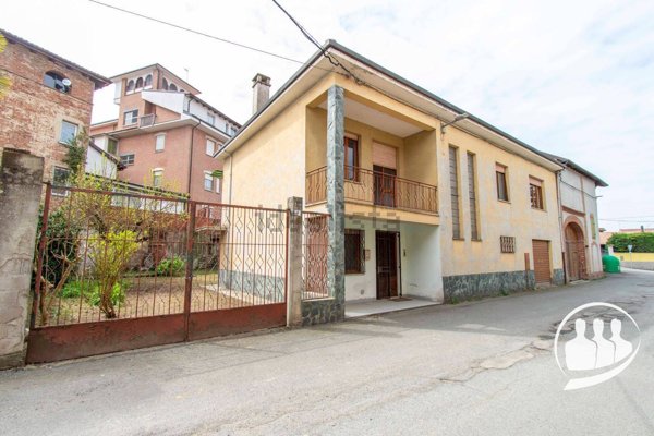 casa indipendente in vendita a Sezzadio