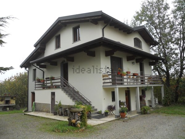 casa indipendente in vendita a Sezzadio in zona Boschi