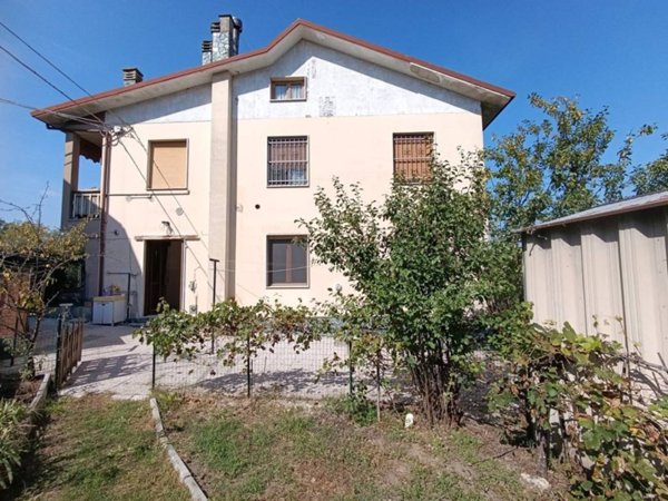 casa indipendente in vendita a Silvano d'Orba
