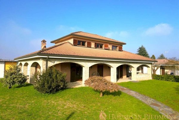 casa indipendente in vendita a Solero