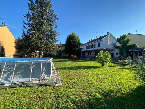 casa indipendente in vendita a Solero