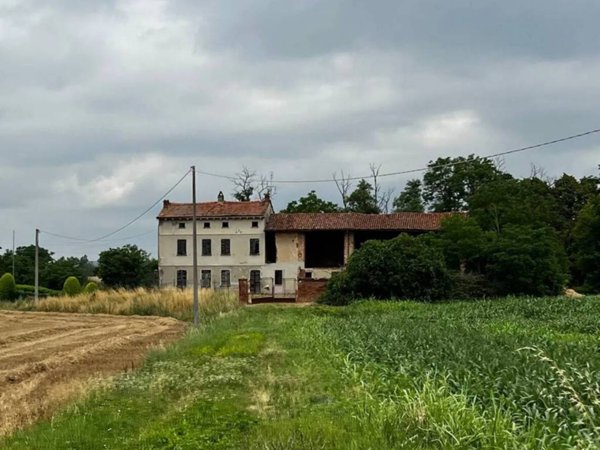 casa indipendente in vendita a Solero