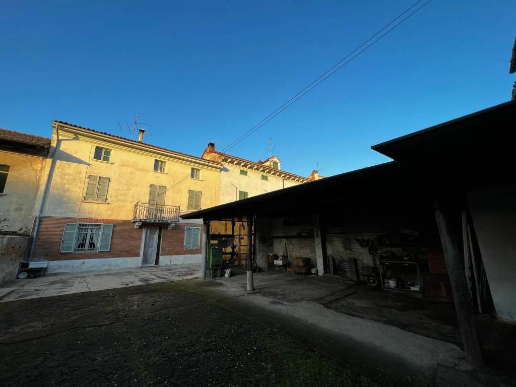 casa indipendente in vendita a Solero