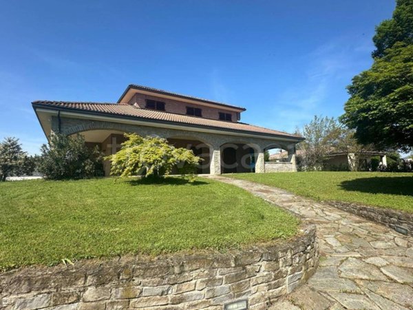 casa indipendente in vendita a Solero