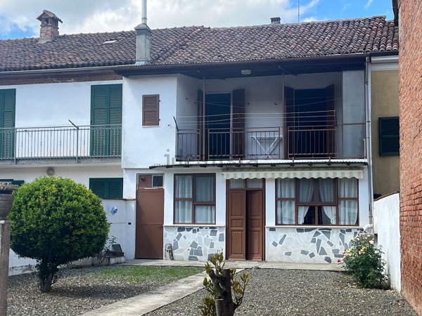 casa indipendente in vendita a Solero