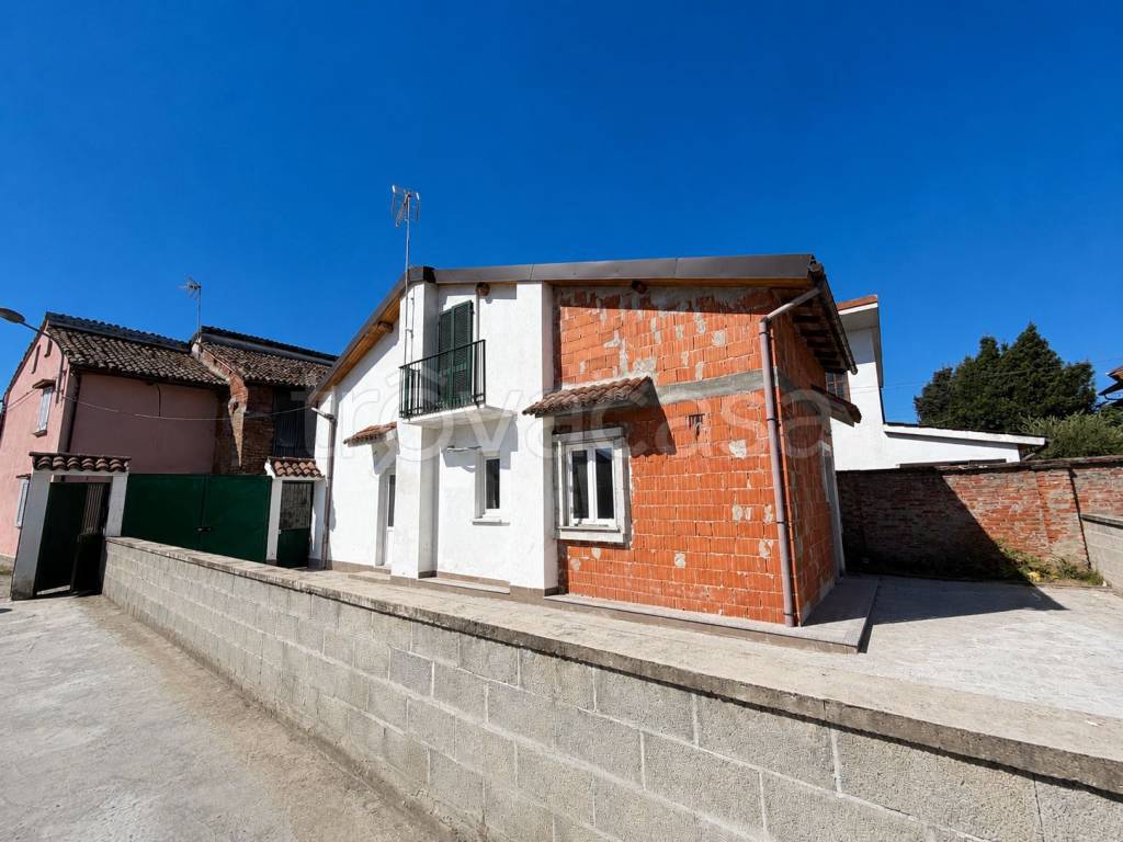 casa indipendente in vendita a Solero