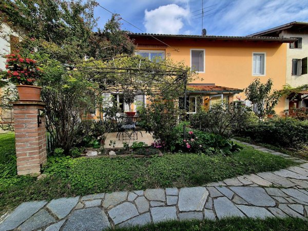 casa indipendente in vendita a Solonghello