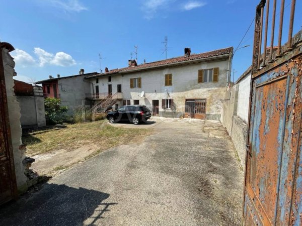 casa indipendente in vendita a Solonghello in zona Fabiano