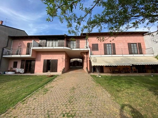 casa indipendente in vendita a Solonghello in zona Fabiano
