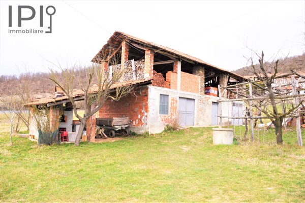 casale in vendita a Spigno Monferrato