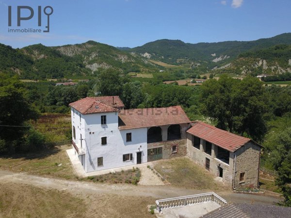 casale in vendita a Spigno Monferrato