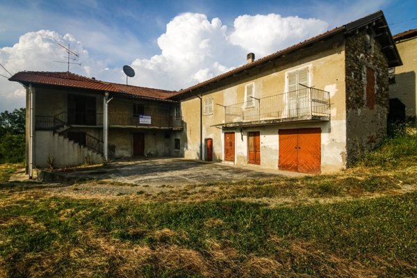 casale in vendita a Spigno Monferrato
