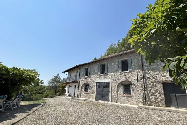 casa indipendente in vendita a Spigno Monferrato