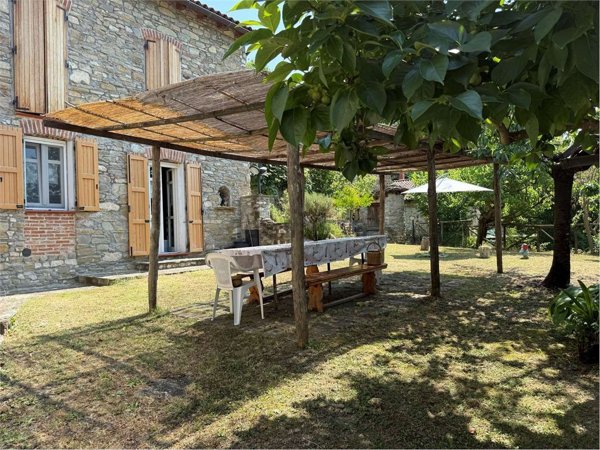 casa indipendente in vendita a Spigno Monferrato in zona Rocchetta
