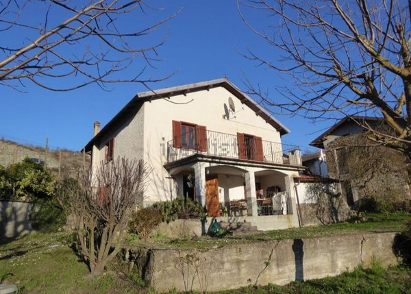 casa indipendente in vendita a Spigno Monferrato in zona Rocchetta