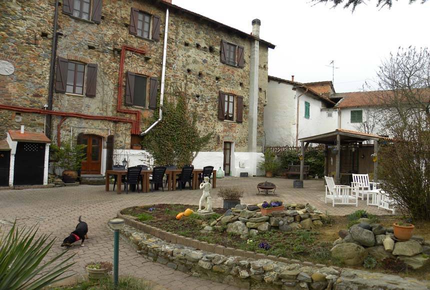 casa indipendente in vendita a Spigno Monferrato in zona Squaneto