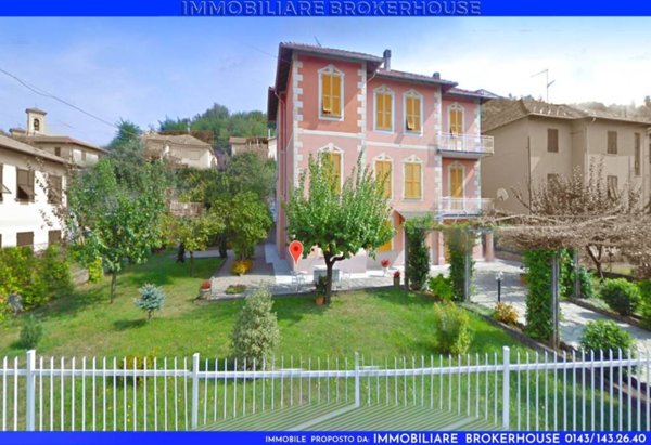casa indipendente in vendita a Stazzano