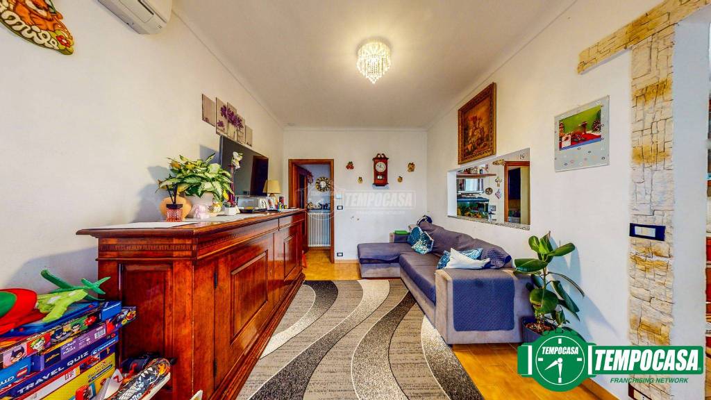 casa indipendente in vendita a Stazzano