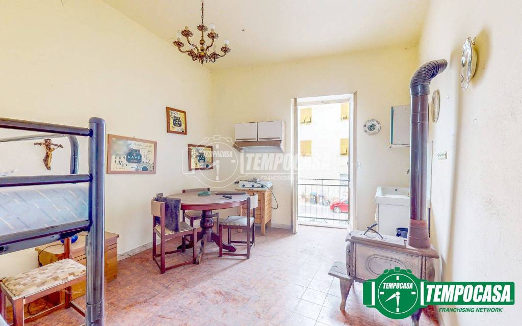 casa indipendente in vendita a Stazzano in zona Monterosso