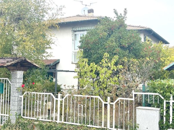 casa indipendente in vendita a Stazzano