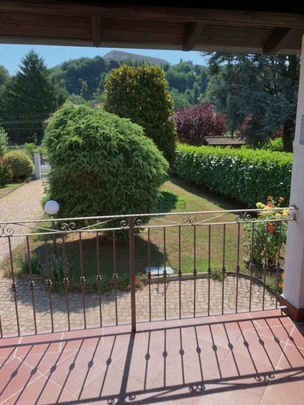 casa indipendente in vendita a Stazzano