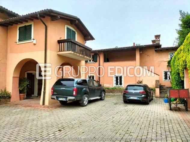 casa indipendente in vendita a Stazzano in zona Monterosso
