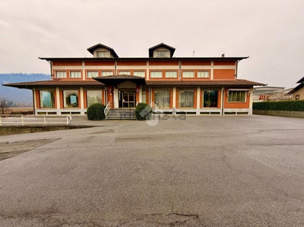 capannone in vendita a Stazzano