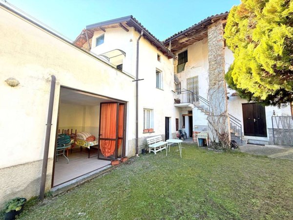 casa indipendente in vendita a Stazzano in zona Vargo