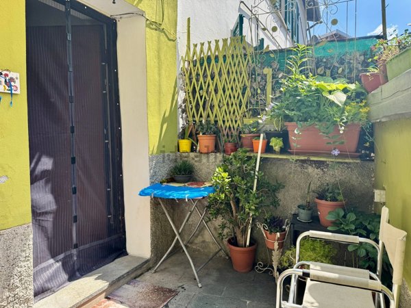 casa semindipendente in vendita a Stazzano